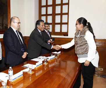 remueven-fluor-de-agua-con-filtro-creado-por-alumna-ug-