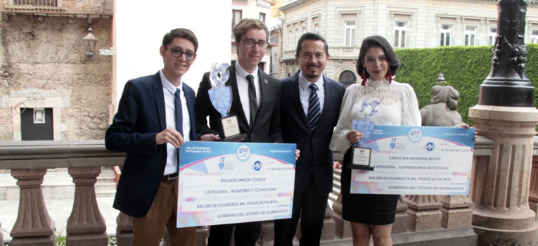 galardonan-a-tres-estudiantes-con-el-premio-estatal-de-la-juventud-ug-ugto