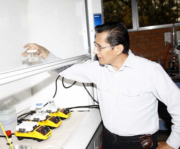 profesor-ug-desarrolla-polimeros-prototipo-ug-ugto-