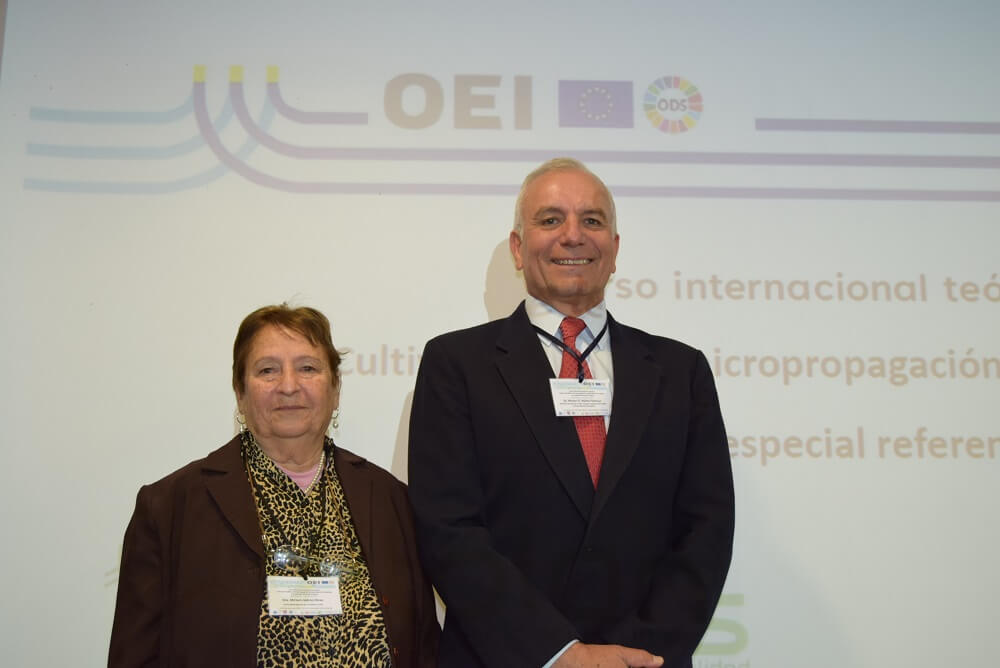 CEREMONIA DE FIN DE CURSOS DE LA MAESTRA EN CIENCIAS FORENSES 02