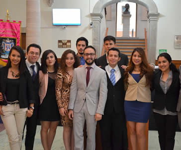 reconocen-en-la-ug-al-equipo-de-litigacion-oral-