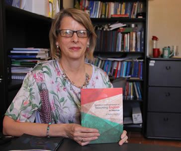 investigadora-de-la-ug-estudia-las-experiencias-de-ensenar-ingles-en-mexico-ug-ugto-