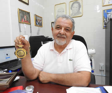 academia-mexicana-de-pediatria-otorga-la-venera-a-catedratico-de-la-ug-ugto-