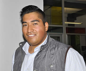 alumno-ug-busc-captar-