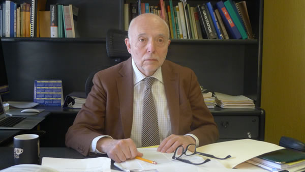 Distinguen a investigador UG con el Premio Crónica en Ciencia y Tecnología 2015 | Universidad de Guanajuato premio-cronica-ciencia-tecnologia-2015-universidad-guanajuato-ug