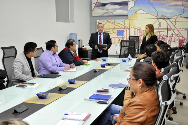 dictan-conferencia-sobre-sistema-de-justicia-penal-hondureno-en-la-ug