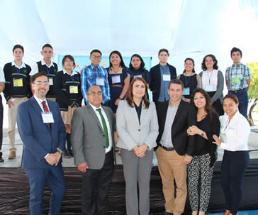 comparten-experiencias-de-investigacion-en-el-primer-coloquio-de-jovenes-del-nivel-medio-superior-ug-