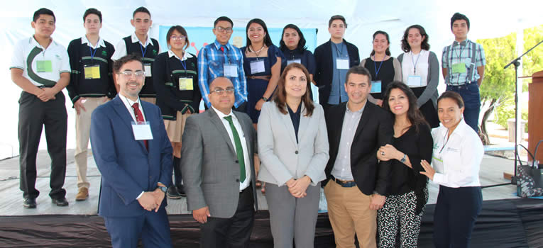 comparten-experiencias-de-investigacion-en-el-primer-coloquio-de-jovenes-del-nivel-medio-superior-ug