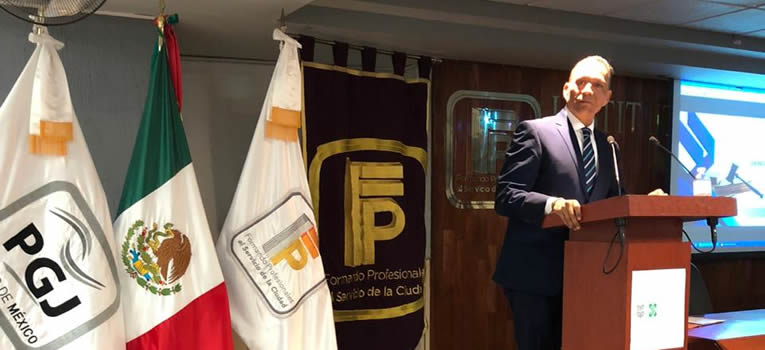 dr-luis-felipe-guerrero-ofrece-conferencia-sobre-derecho-penal-en-la-pgj-ciudad-de-mexico-ug-ugto
