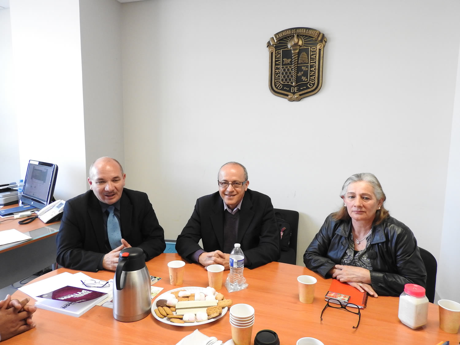 Researchers from the Tecnológico of Costa Rica, lecture students at UG