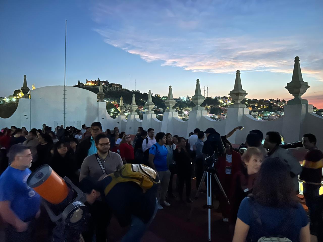 ug velada astronomica 2