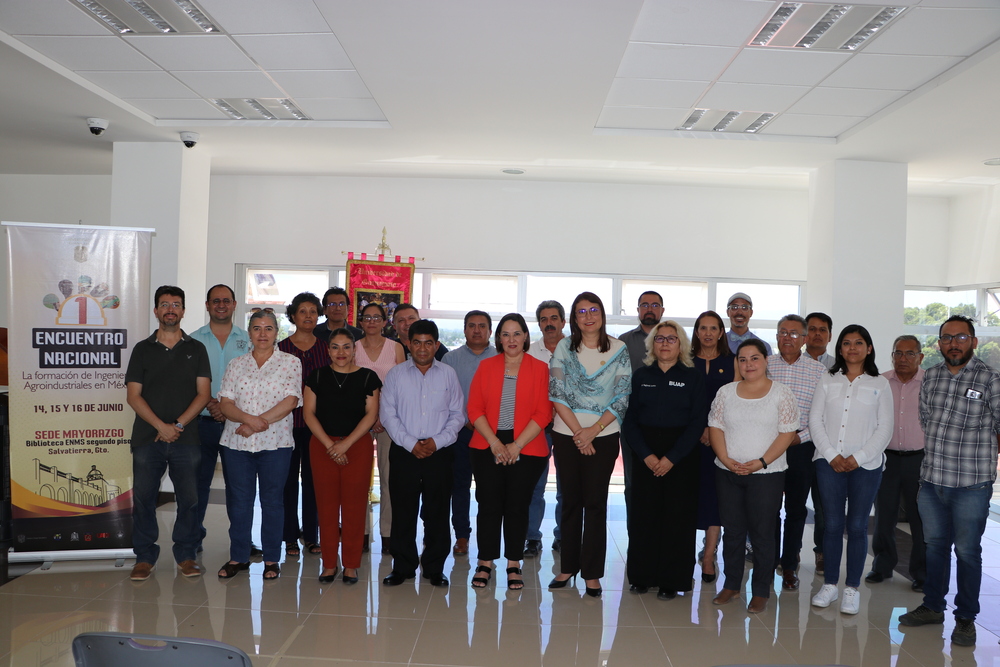 CEREMONIA DE FIN DE CURSOS DE LA MAESTRA EN CIENCIAS FORENSES 02