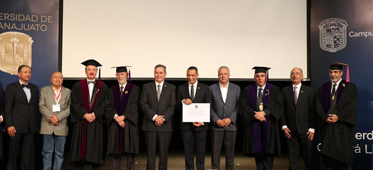 Academia Mexicana de Cirugía instaura la cátedra “Dr. Santiago Sánchez Ornelas” | Universidad de Guanajuato (UG,UGTO) academia-mexicana-de-cirugia-instaura-la-catedra-dr-santiago-sanchez-ornelas