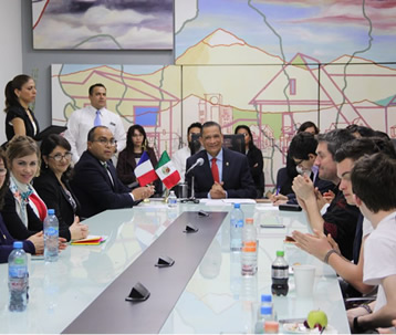 realizan-estancia-en-ug-estudiantes-del-colegio-de-sainte-marguerite-ug-ugto-