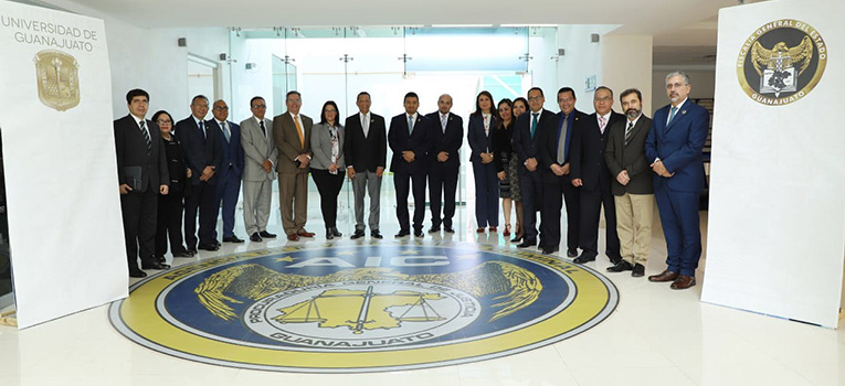 firman-convenio-colaboracion-fiscalia-general-estado-ug-ugto