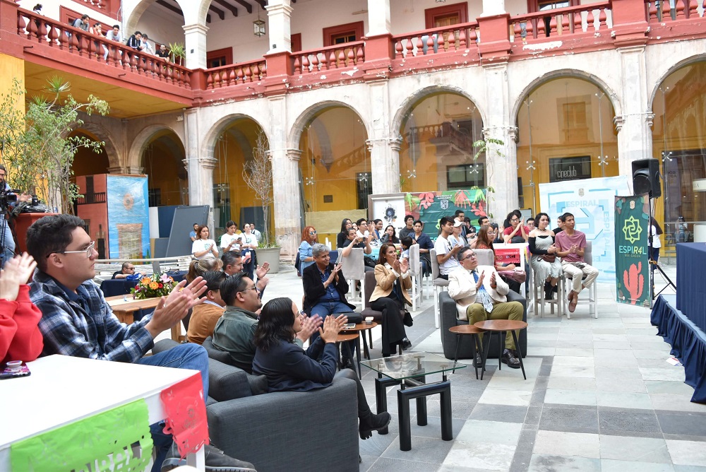 CEREMONIA DE FIN DE CURSOS DE LA MAESTRA EN CIENCIAS FORENSES 02