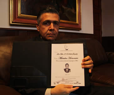 profesor-ug-miembro-honorario-de-la-federacion-psicologia-ug-ugto-universidad-de-guanajuato-