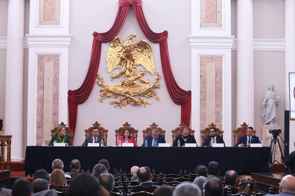 CEREMONIA DE FIN DE CURSOS DE LA MAESTRA EN CIENCIAS FORENSES 02