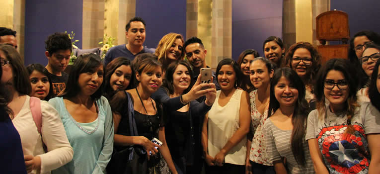 Vocalista de Moenia convive con estudiantes UG conferencia-vocalista-de-moenia-ug-ugto-universidad-de-guanajuato