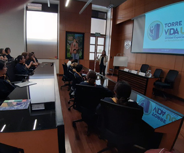 profesores-y-egresado-ug-presentan-modelo-de-atencion-de-rehabilitacion-en-la-cuarta-feria-de-libro-de-la-unam-ug-ugto-