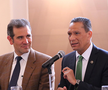 ug-ine-pactan-trabajar-de-la-mano-para-promover-la-cultura-democratica-