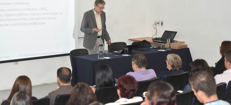 sociologo-ludger-pries-conferencia-desarrollo-regional-universidad-guanajuato-ug-ugto