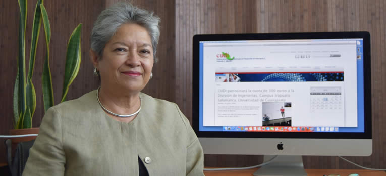 cine-cientifico-mundial-llega-a-la-ug