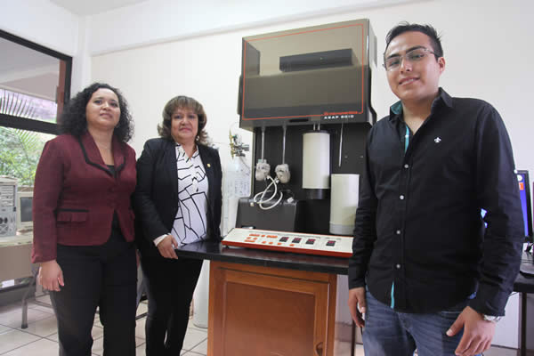 estudiantes-y-profesores-ug