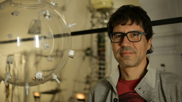 gilberto-esparza-egresado-universidad-guanajuato-ug