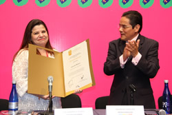 ug-presentacion-de-revista