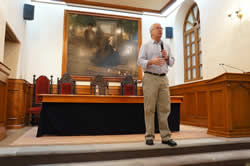 ug-conferencia-javier-solorzano-sinzer