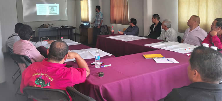 ug imparte capacitacion en perpectivas de genero a taxistas de guanajuato ugto
